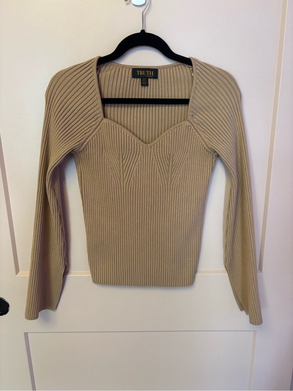 Ribbed Knit Long-Sleeve Sweater Tan Fitted Fall Going Out